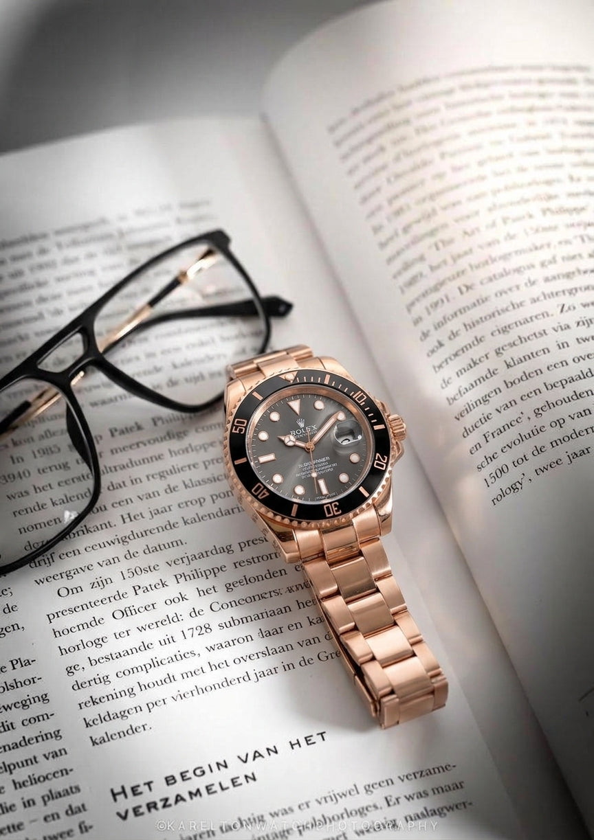 Men's Luxury Diver Style Watch with Date Display & Metal Bracelet